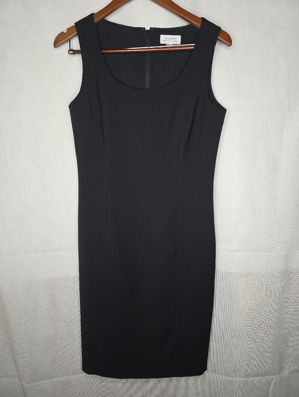 Tahari Arthur Levine Black Sheath Dress Sleeveless Scoop Neck Career Cocktail 4